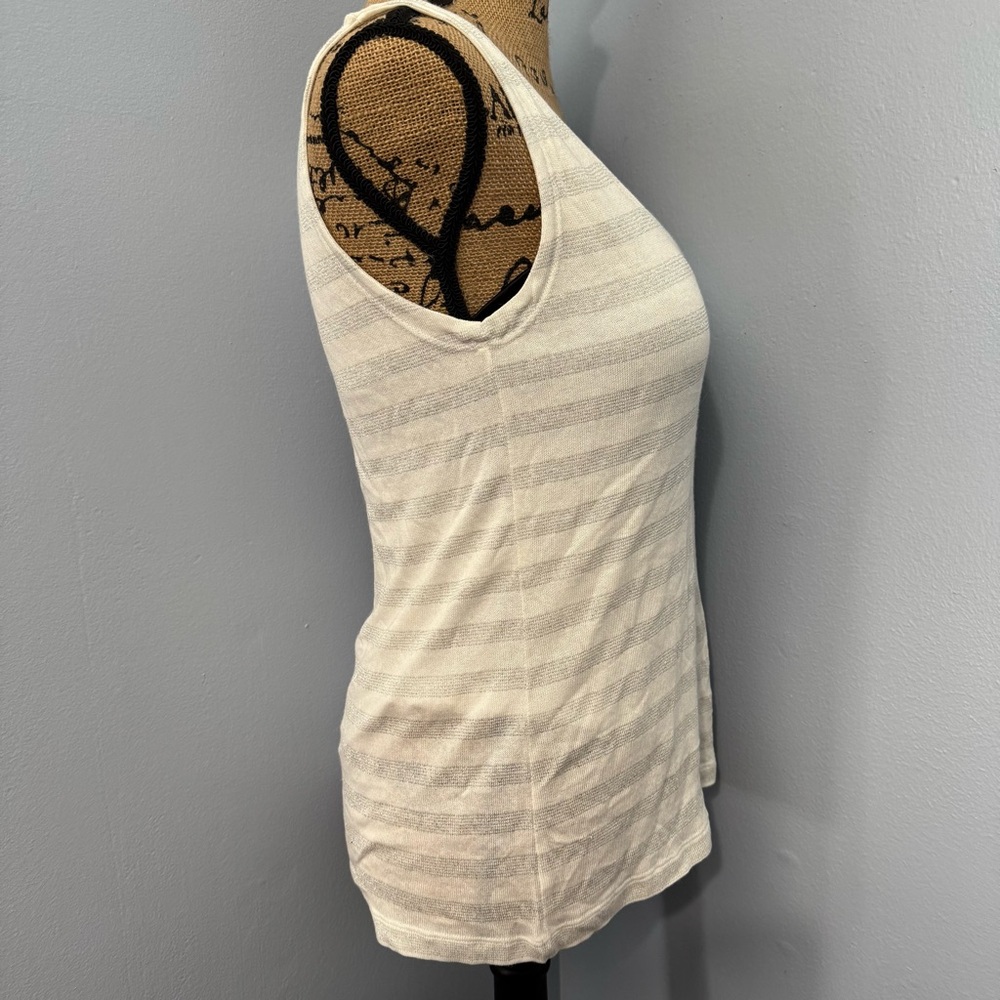 Liz Claiborne Silver Striped Tank Top - Picture 7 of 11